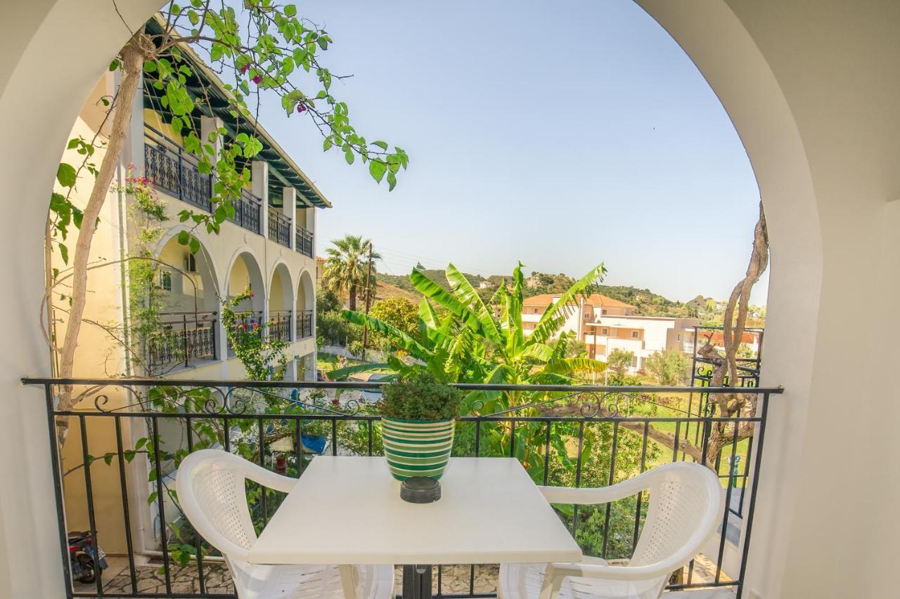 All In Krinas Apart-Hotel Argasio Exterior foto